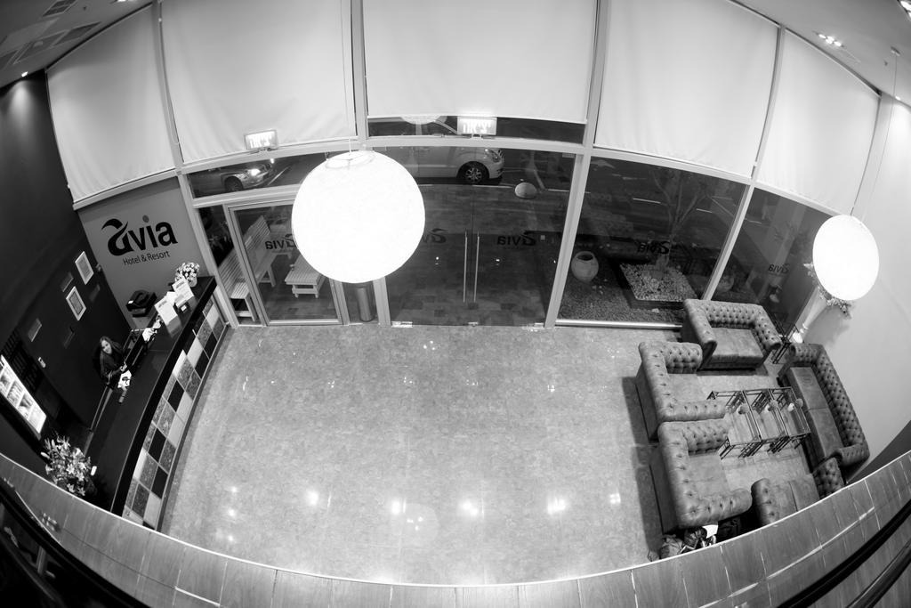 Avia Hotel & Resort Yehud-Monosson Extérieur photo