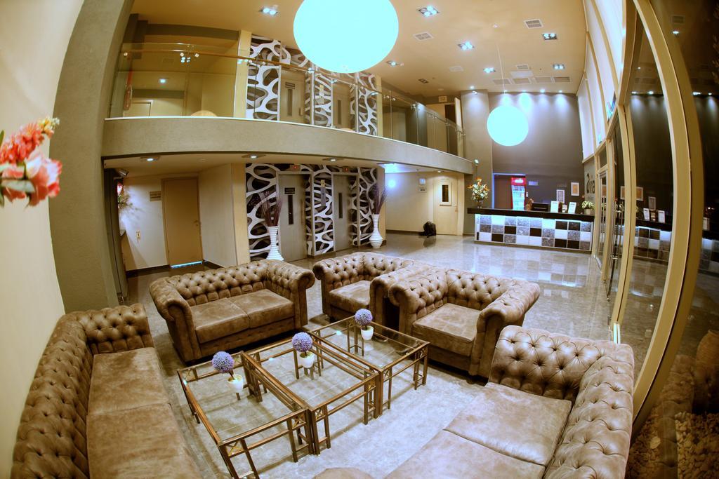 Avia Hotel & Resort Yehud-Monosson Extérieur photo