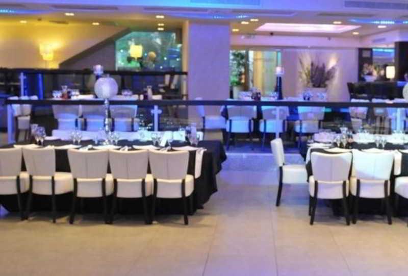 Avia Hotel & Resort Yehud-Monosson Extérieur photo