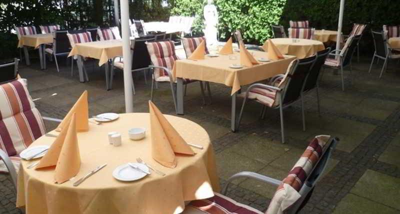 Avia Hotel & Resort Yehud-Monosson Extérieur photo