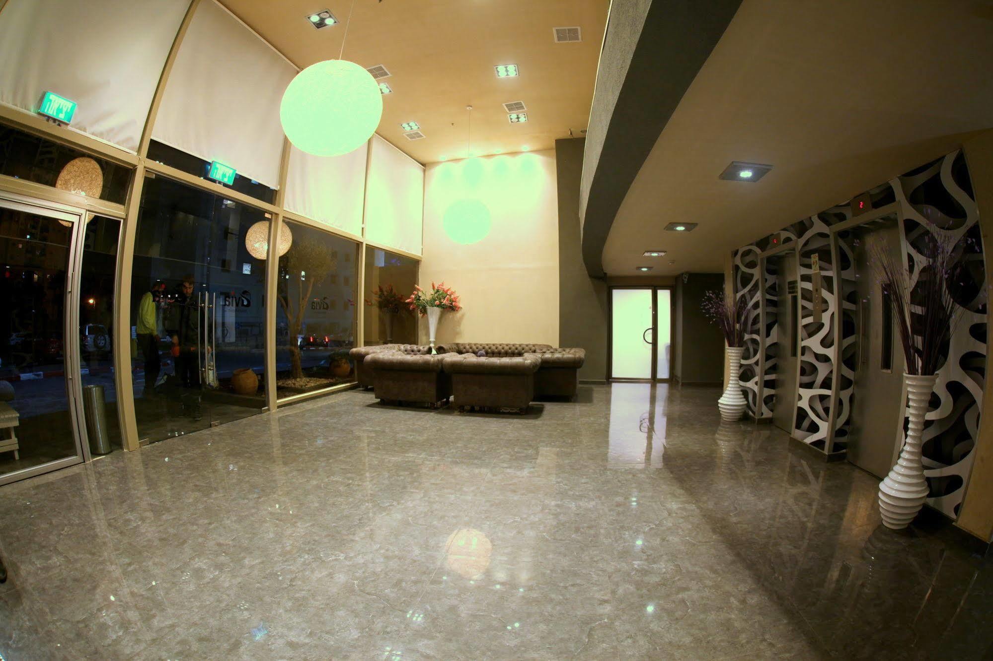 Avia Hotel & Resort Yehud-Monosson Extérieur photo