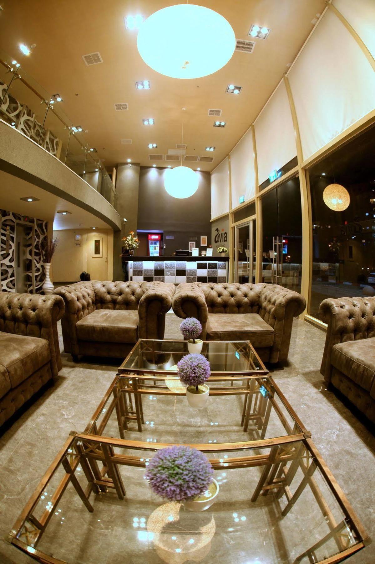 Avia Hotel & Resort Yehud-Monosson Extérieur photo