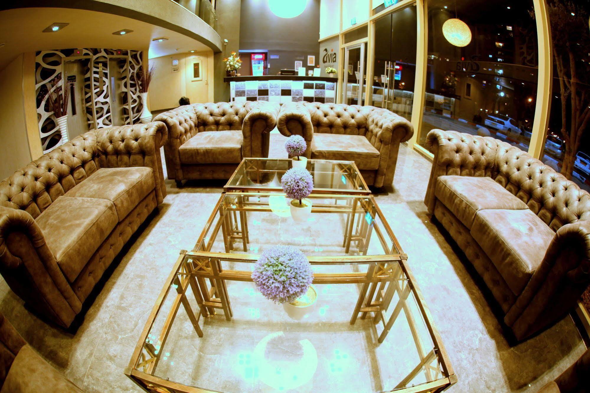 Avia Hotel & Resort Yehud-Monosson Extérieur photo